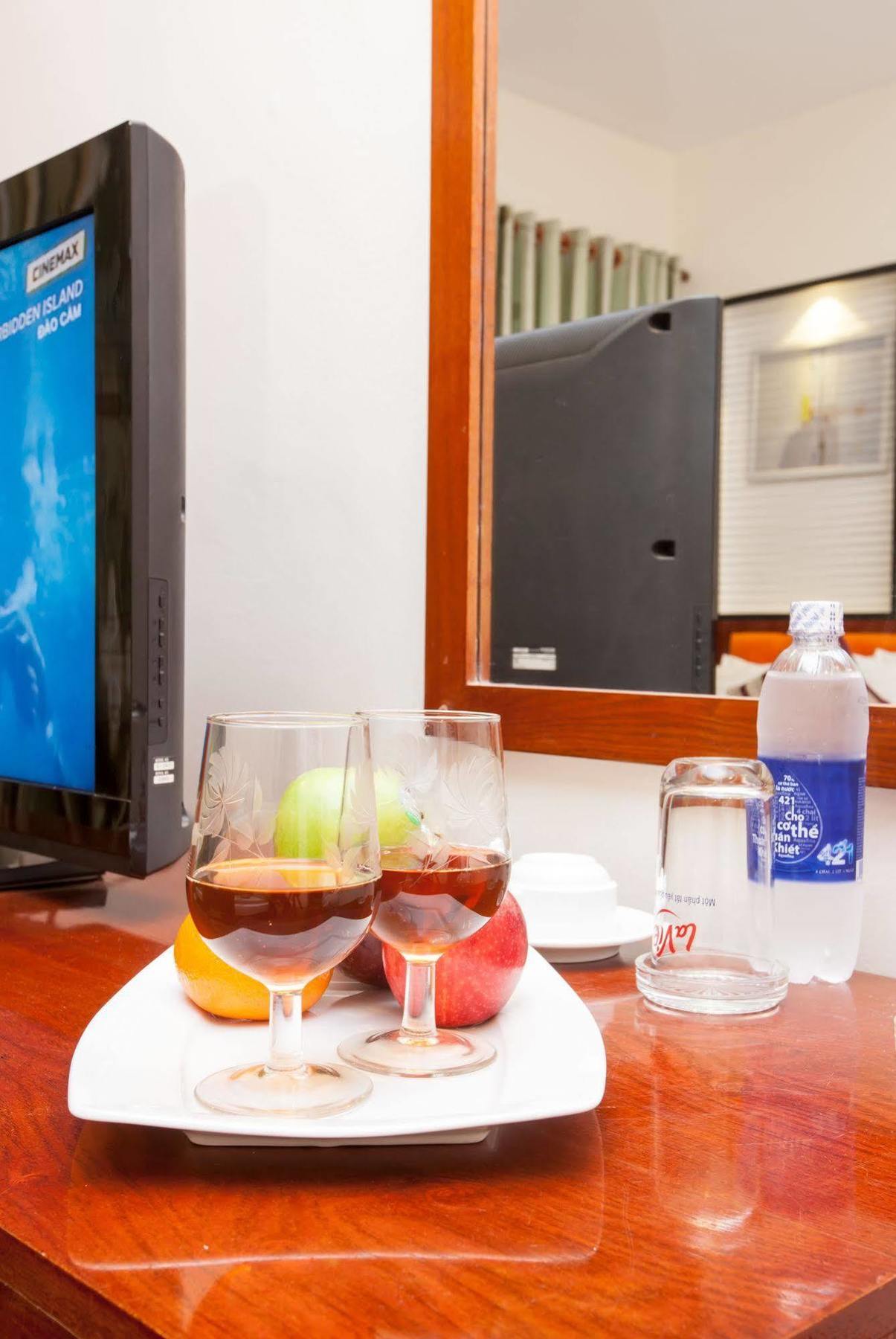 Saigon Crystal Hotel Хошимин Екстериор снимка