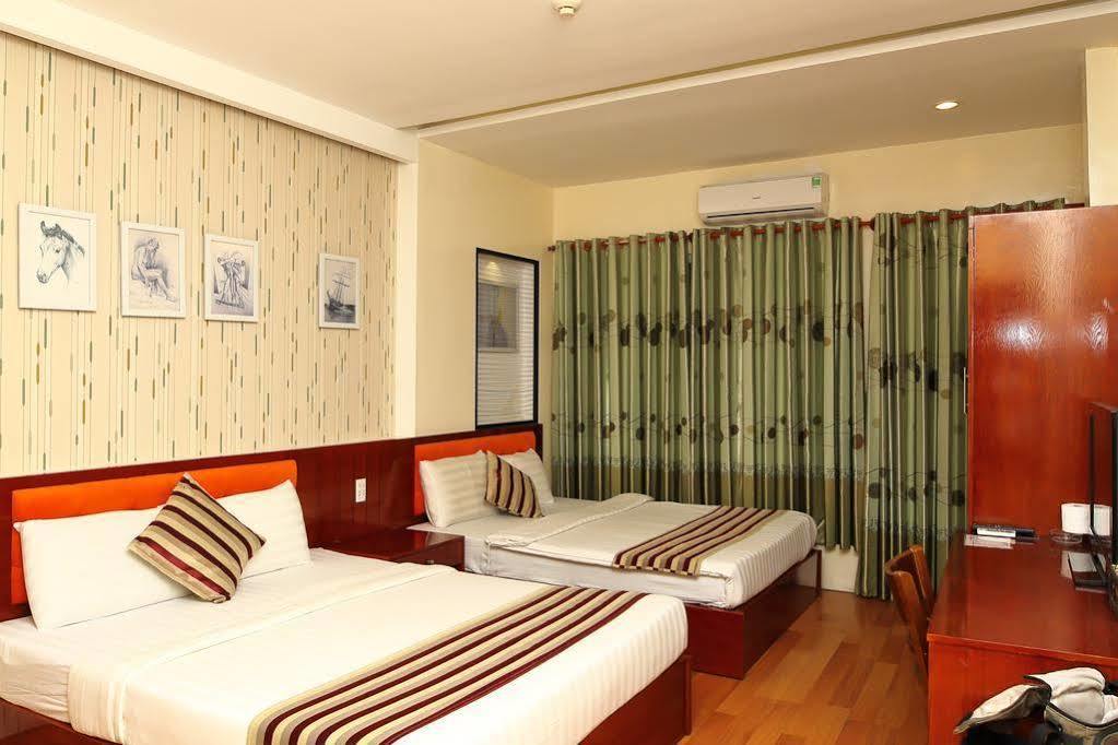 Saigon Crystal Hotel Хошимин Екстериор снимка