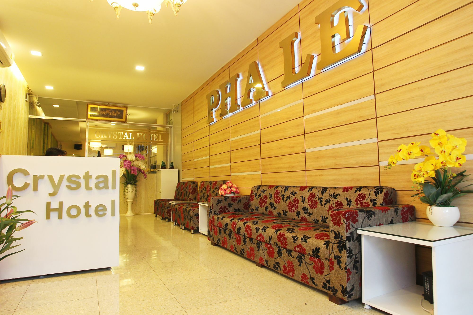 Saigon Crystal Hotel Хошимин Екстериор снимка