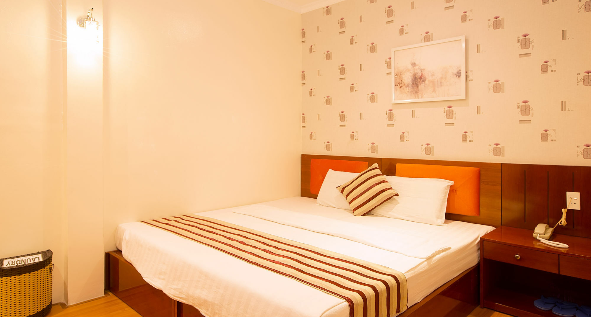 Saigon Crystal Hotel Хошимин Екстериор снимка